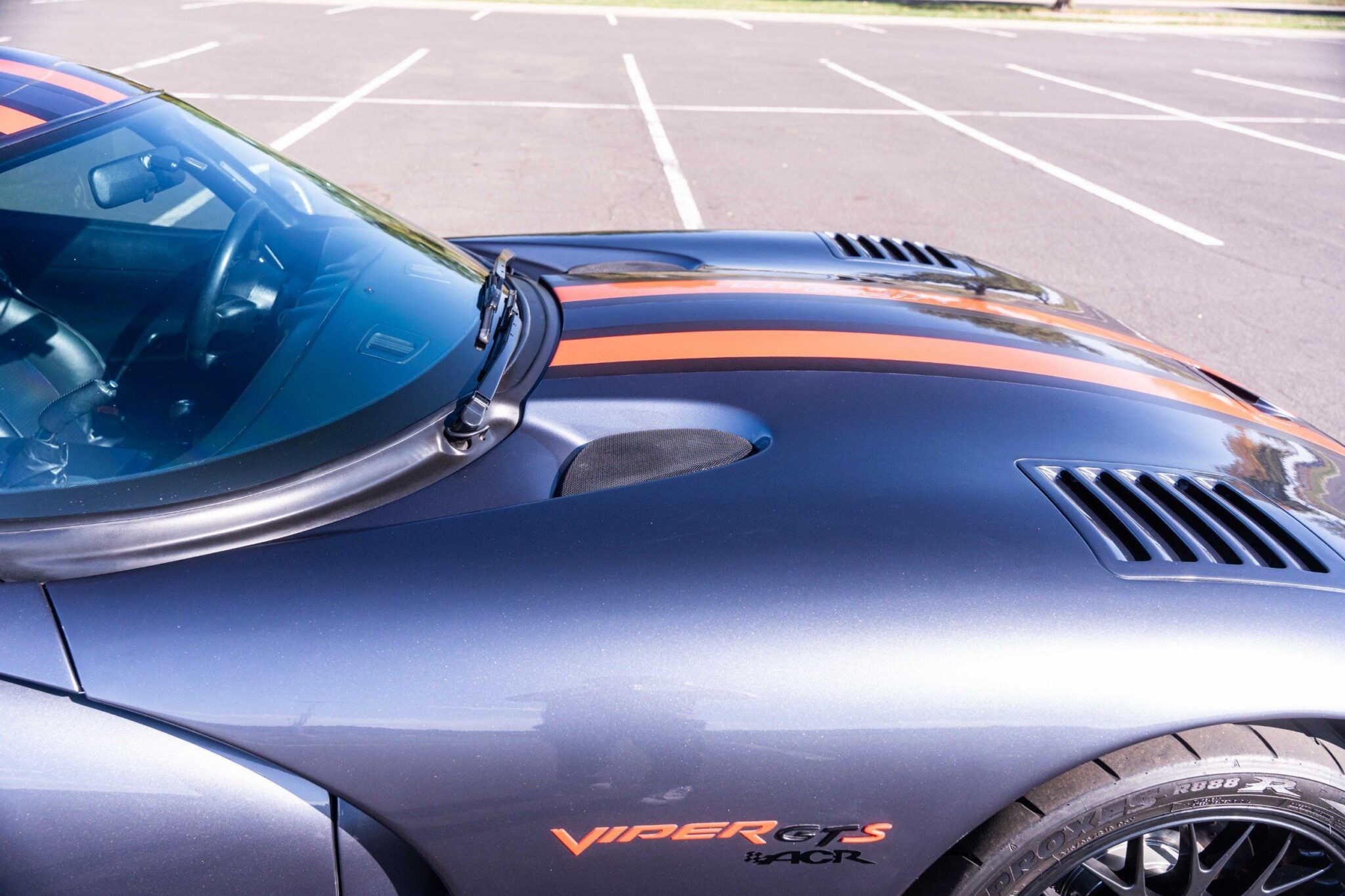 2000 Dodge Viper - Image 23