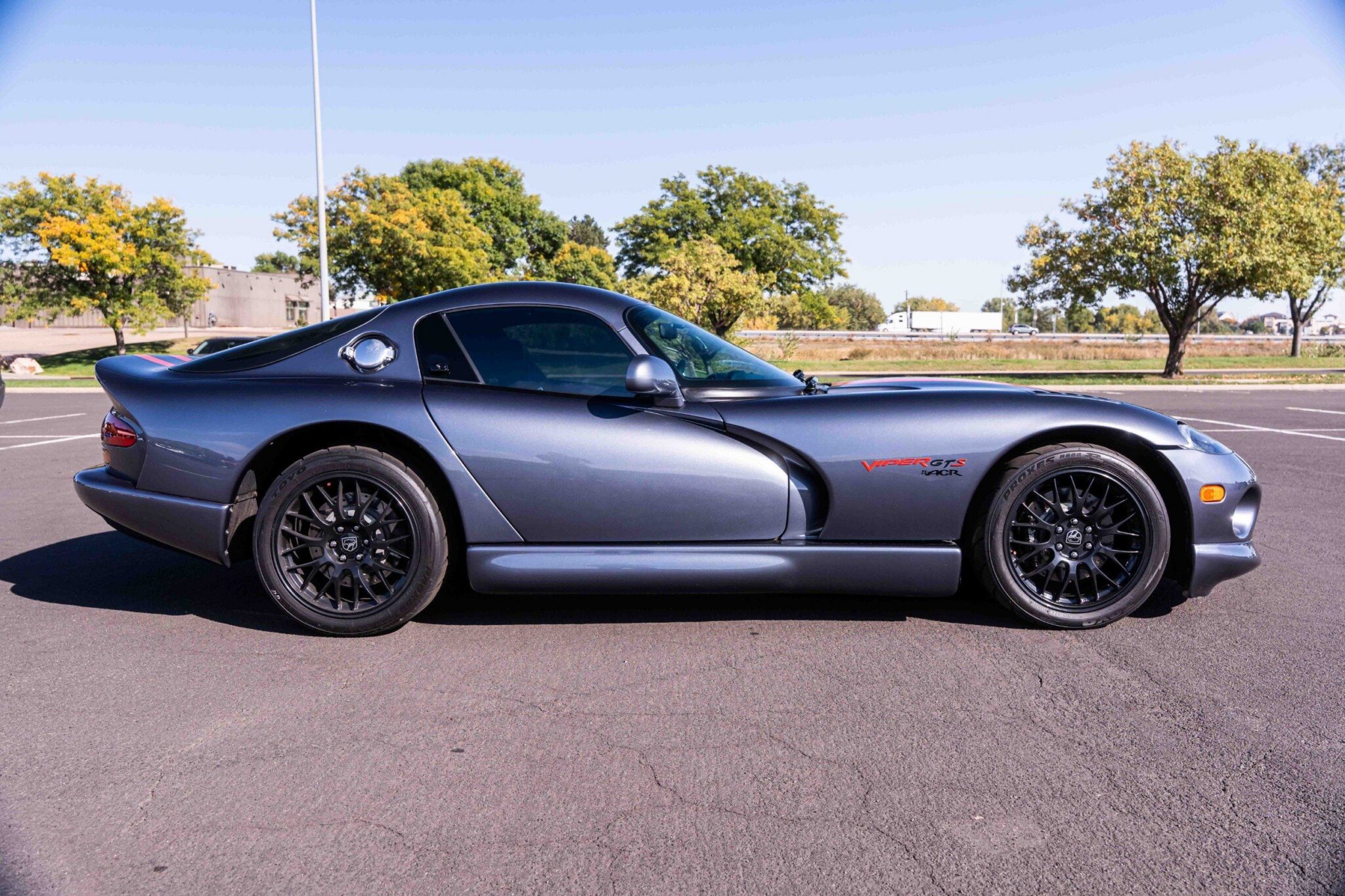 2000 Dodge Viper - Image 4