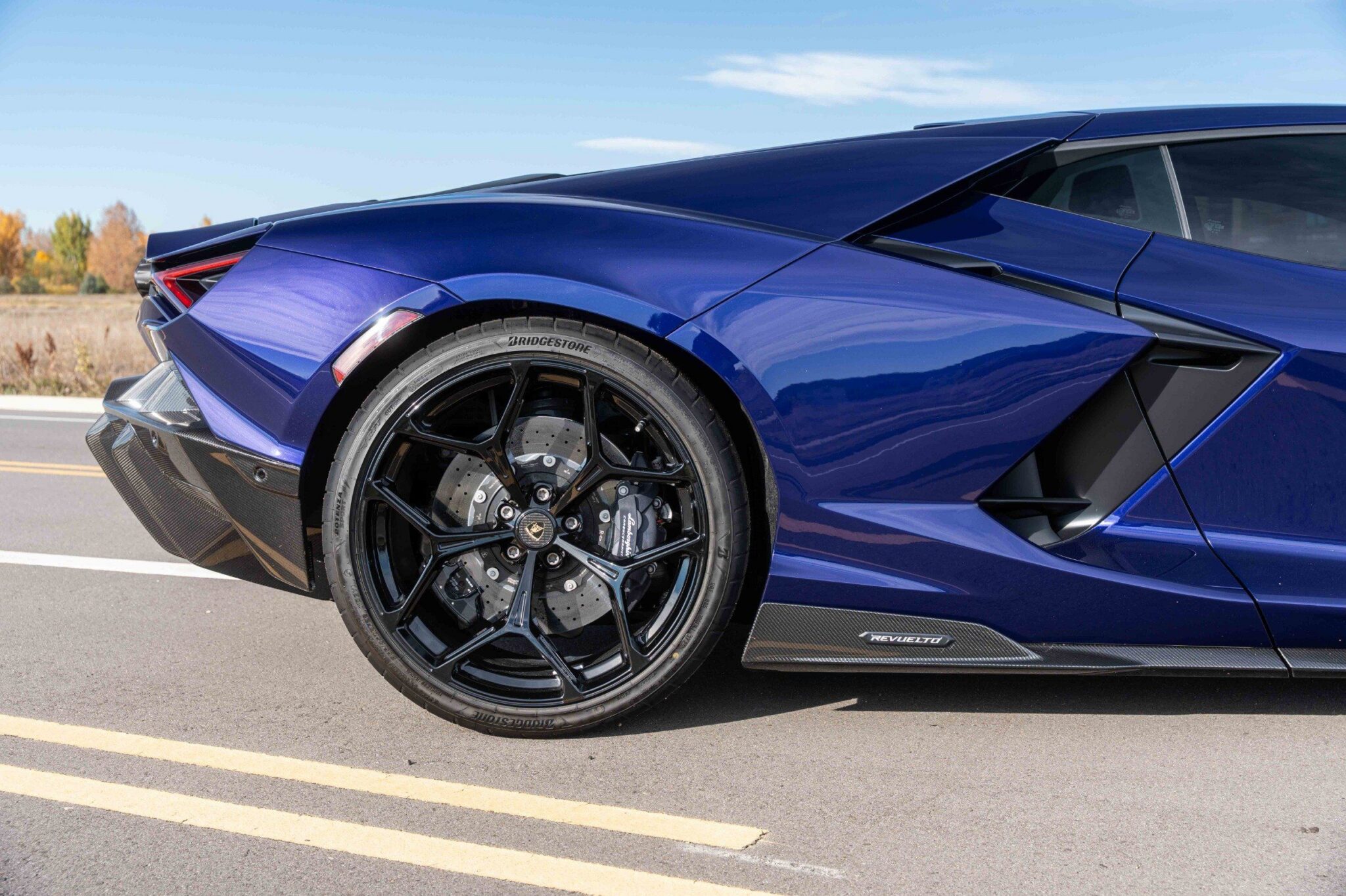 2026 Lamborghini Revuelto - Image 6