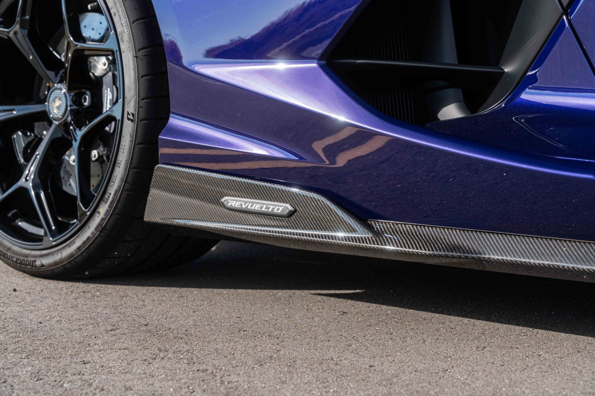 2026 Lamborghini Revuelto - Image 8