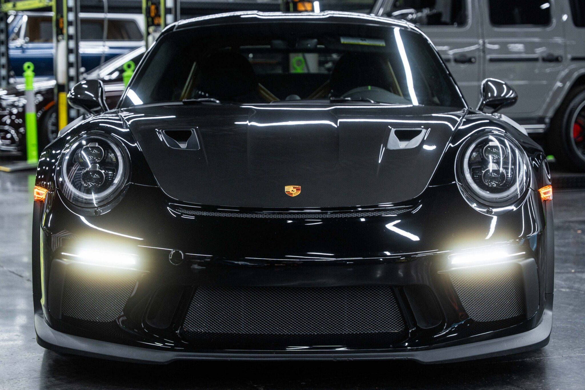 2019 Porsche 911 - Image 2