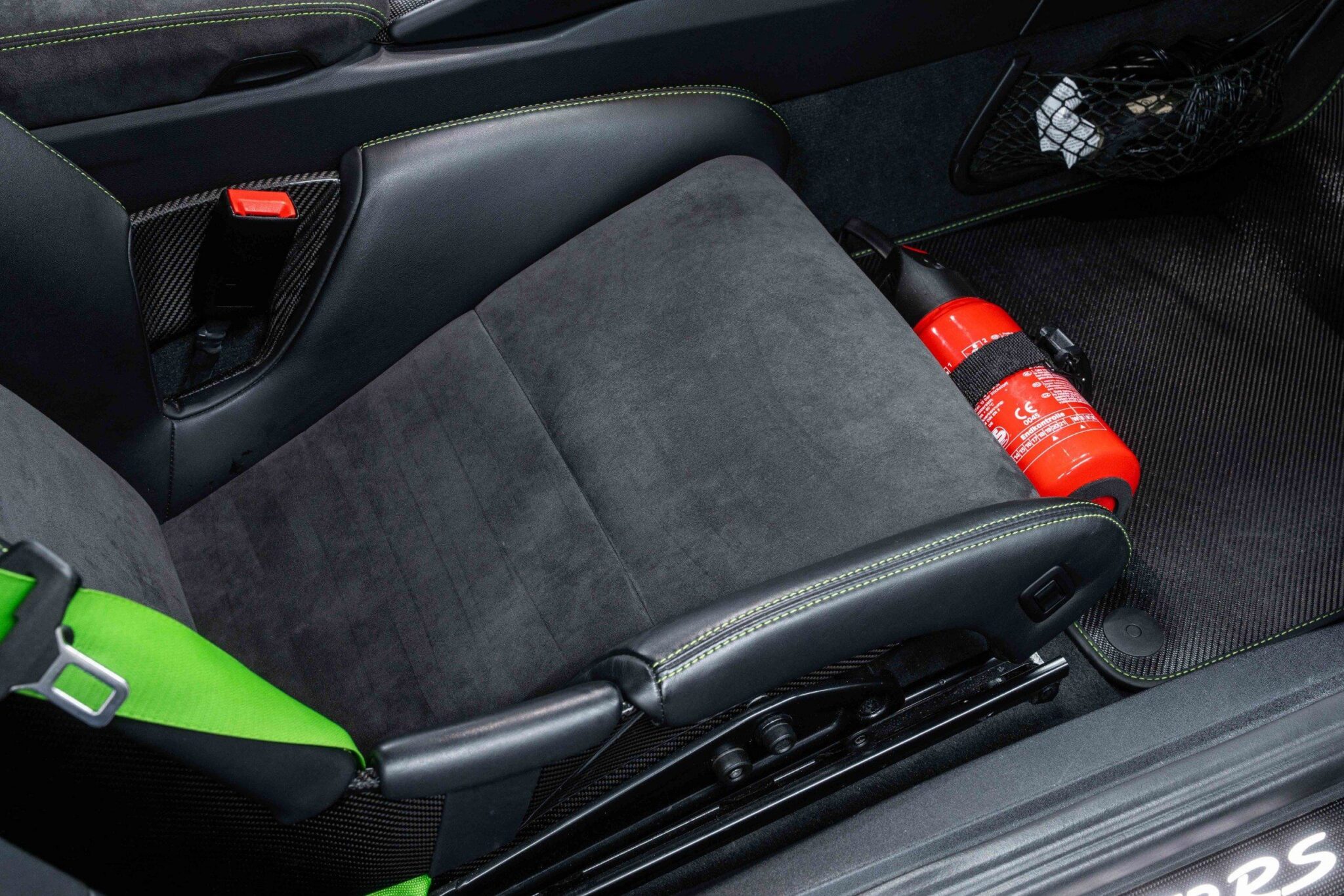 2019 Porsche 911 - Image 40