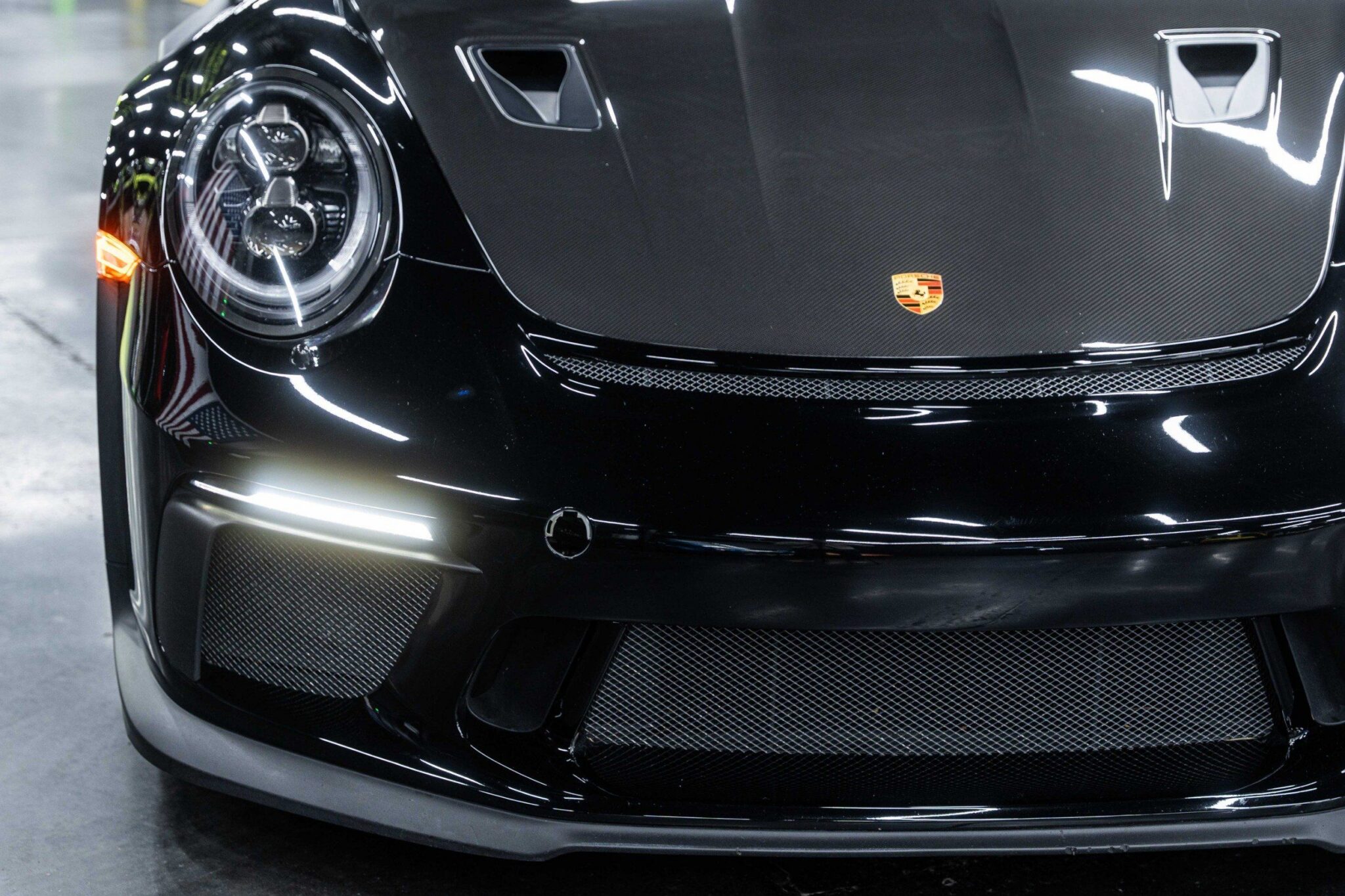 2019 Porsche 911 - Image 3