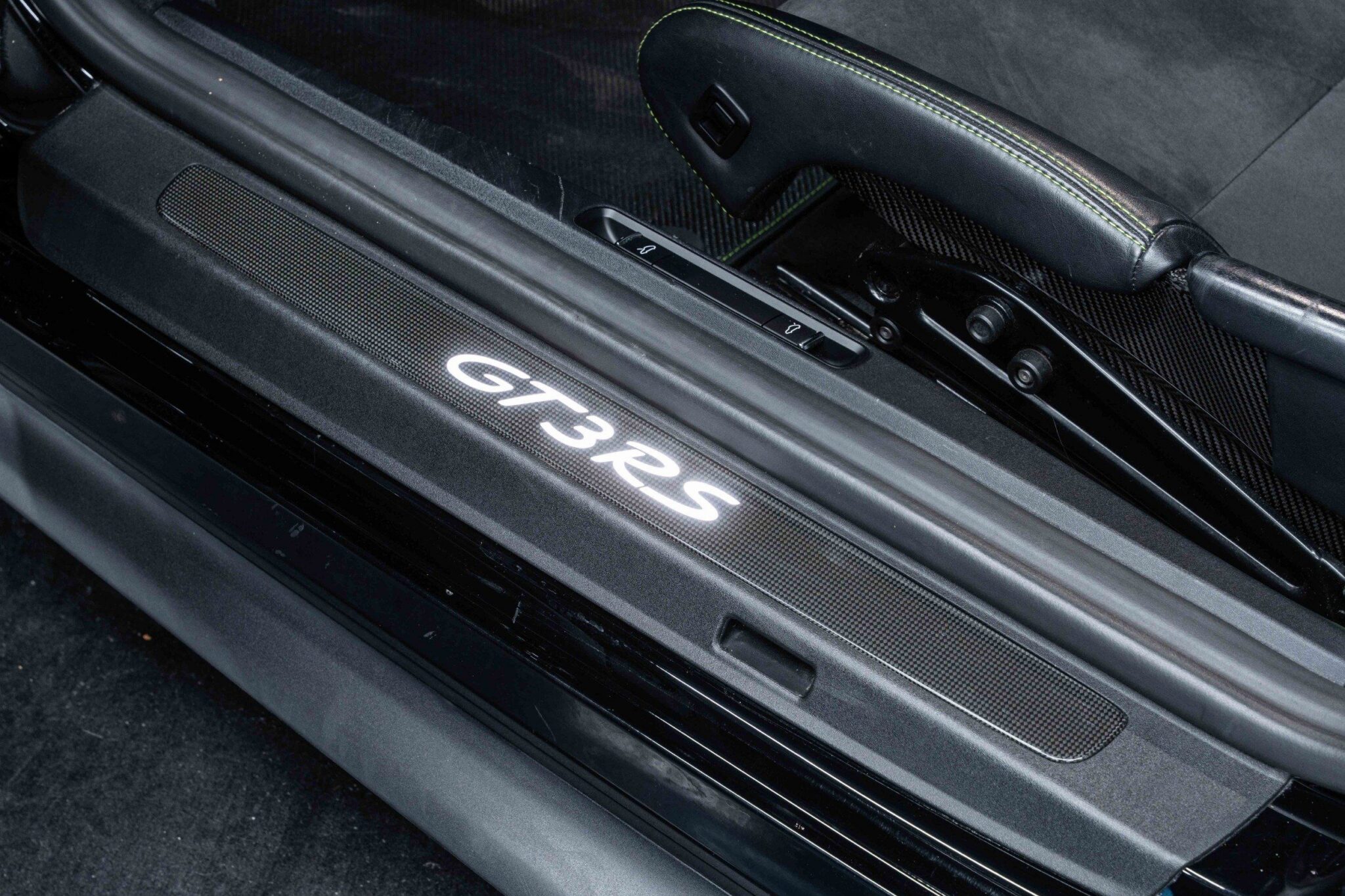 2019 Porsche 911 - Image 29