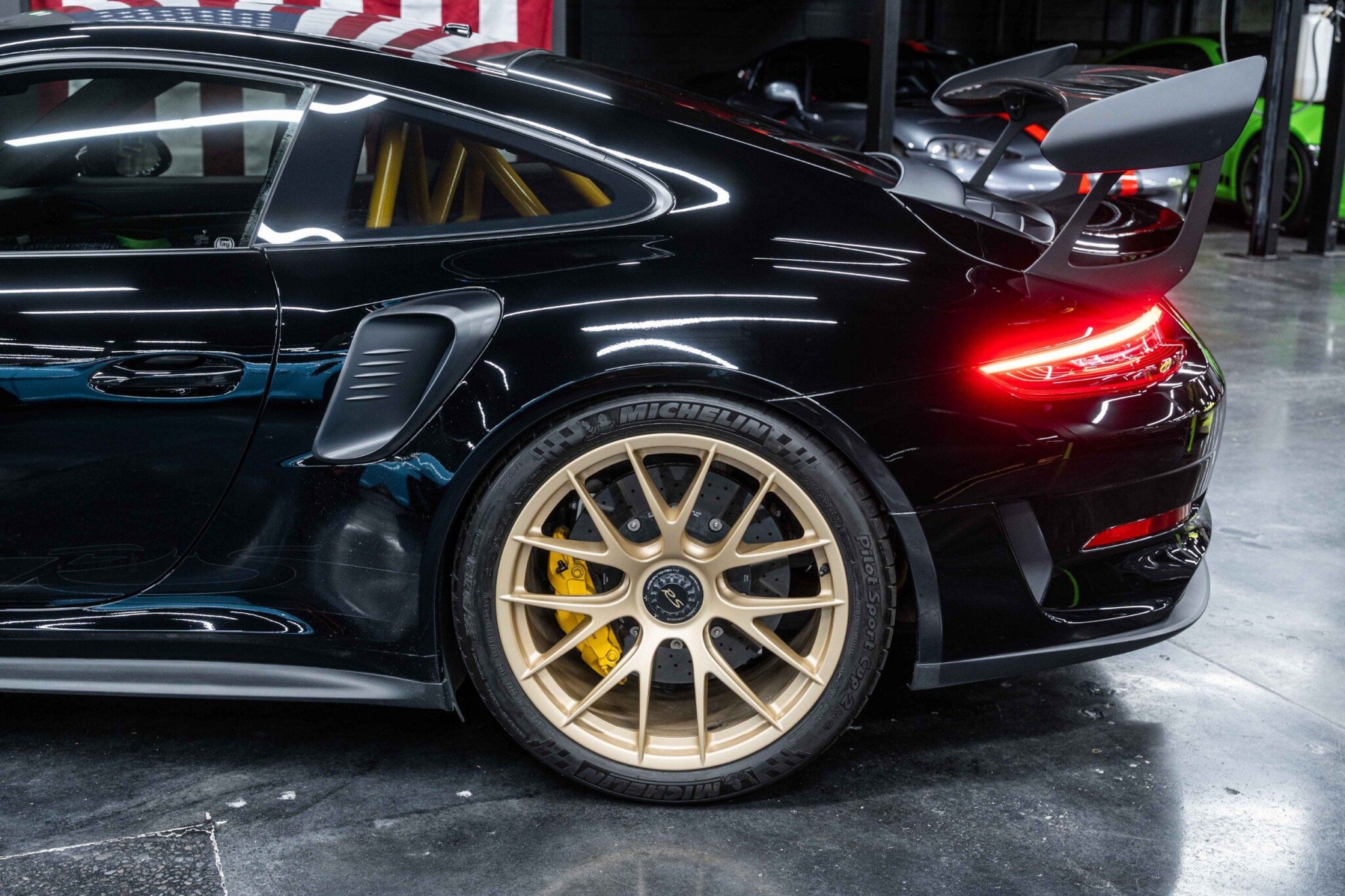2019 Porsche 911 - Image 18