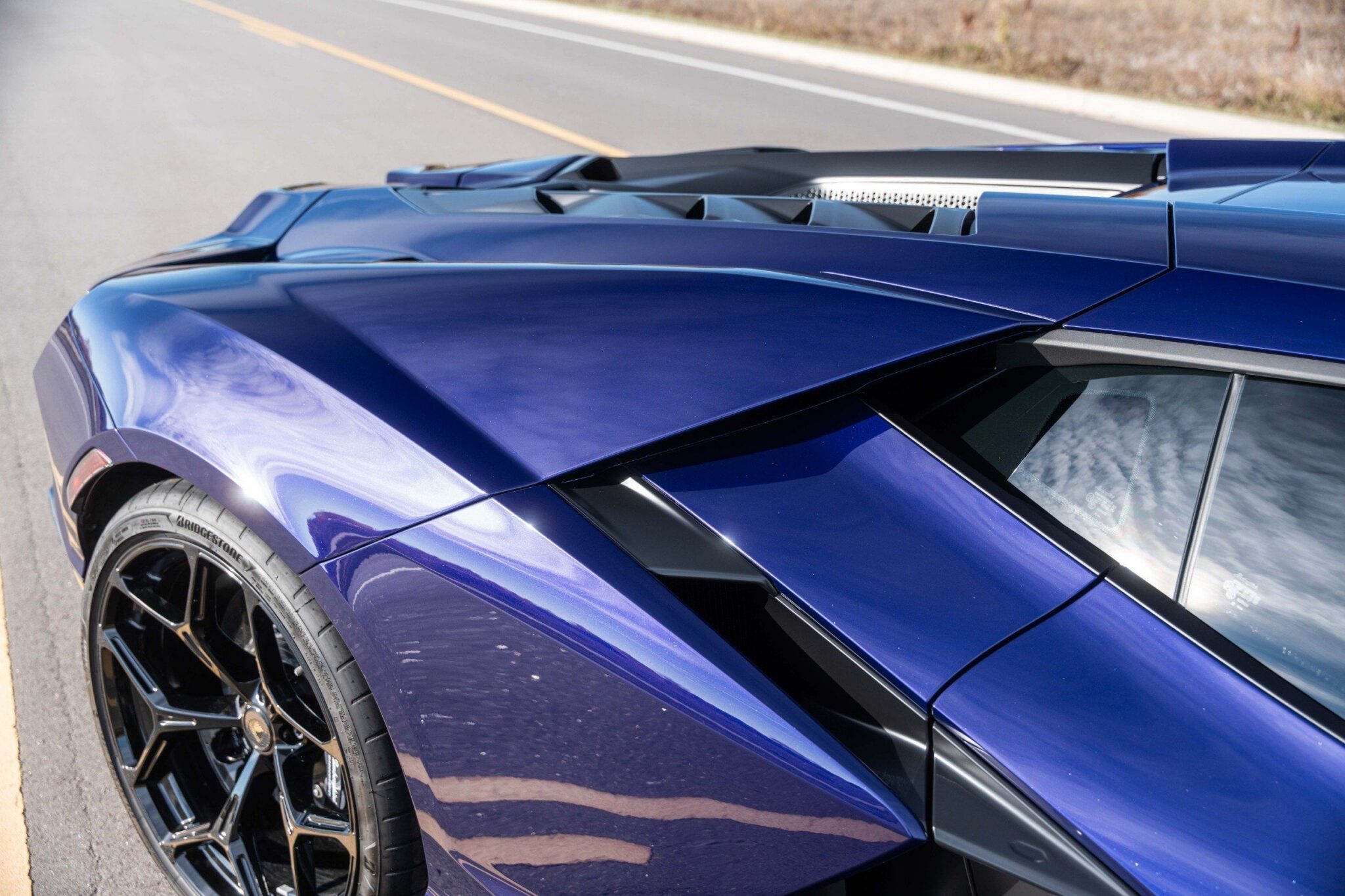 2026 Lamborghini Revuelto - Image 33