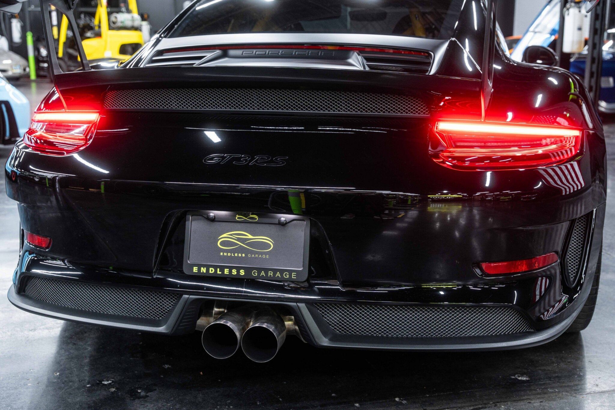 2019 Porsche 911 - Image 13