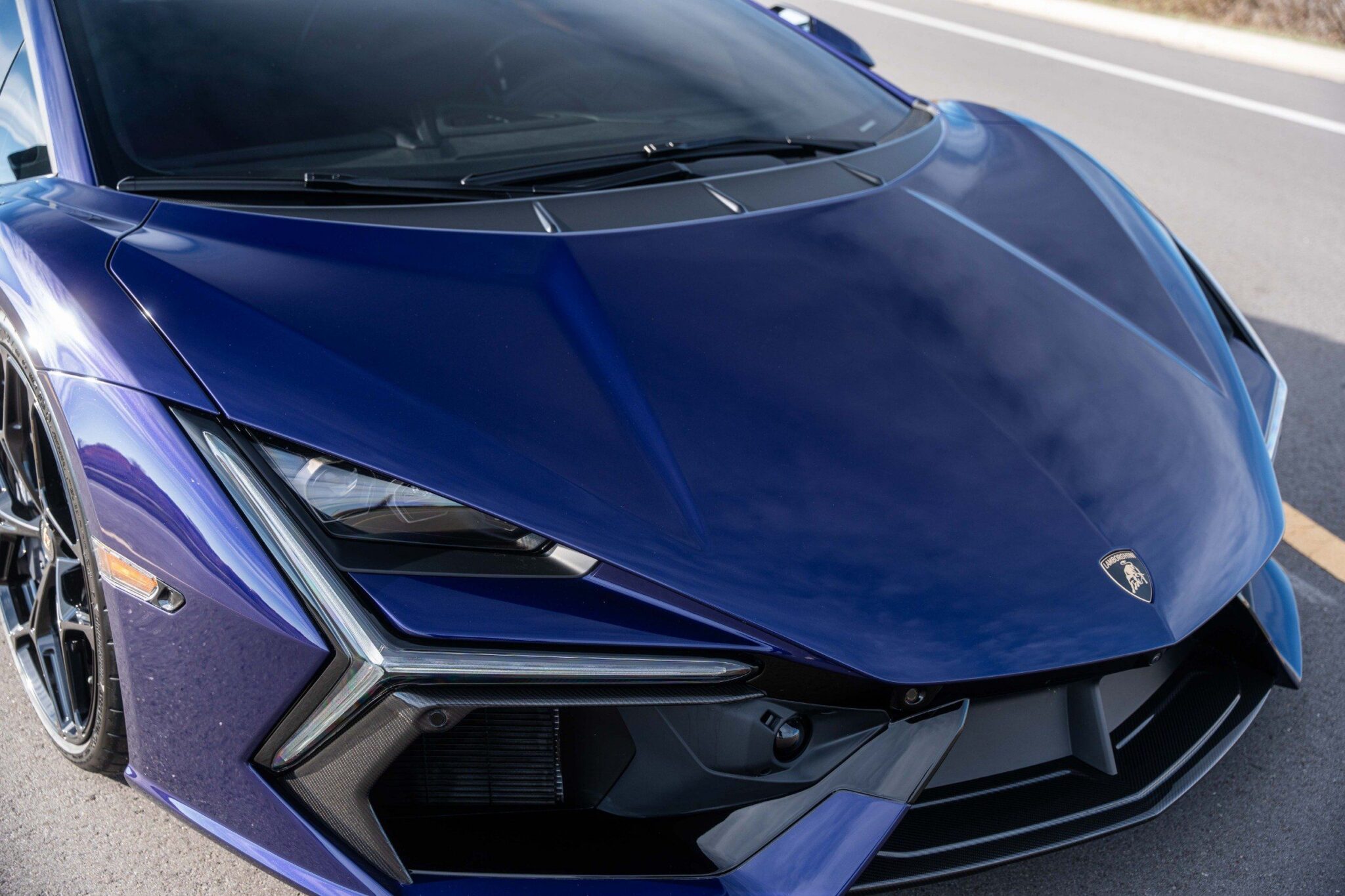 2026 Lamborghini Revuelto - Image 29