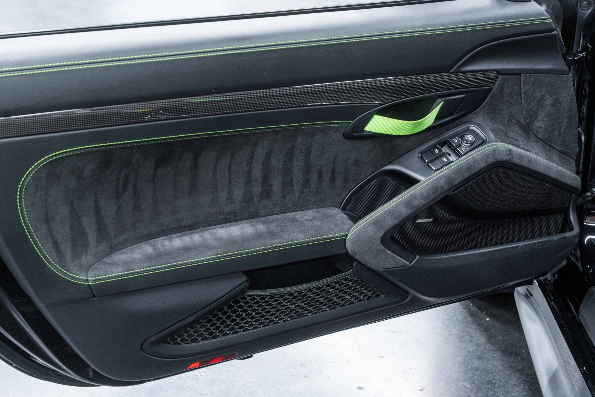 2019 Porsche 911 - Image 28